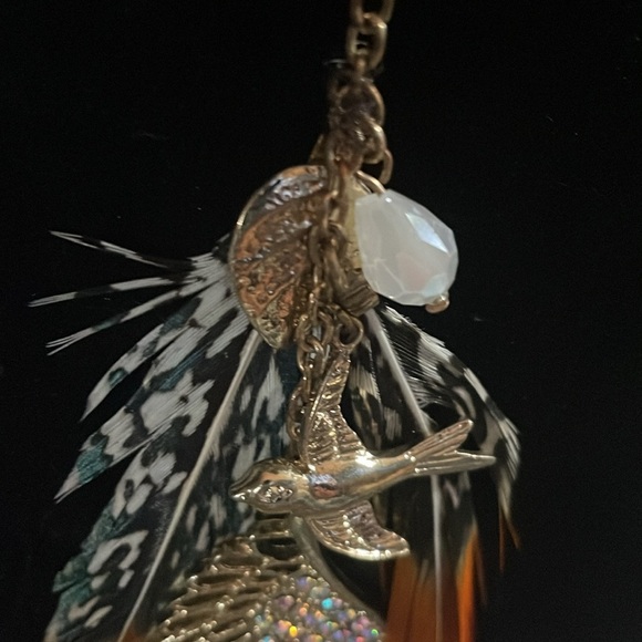 Angel wing and feathers multi charm necklace - Picture 3 of 5